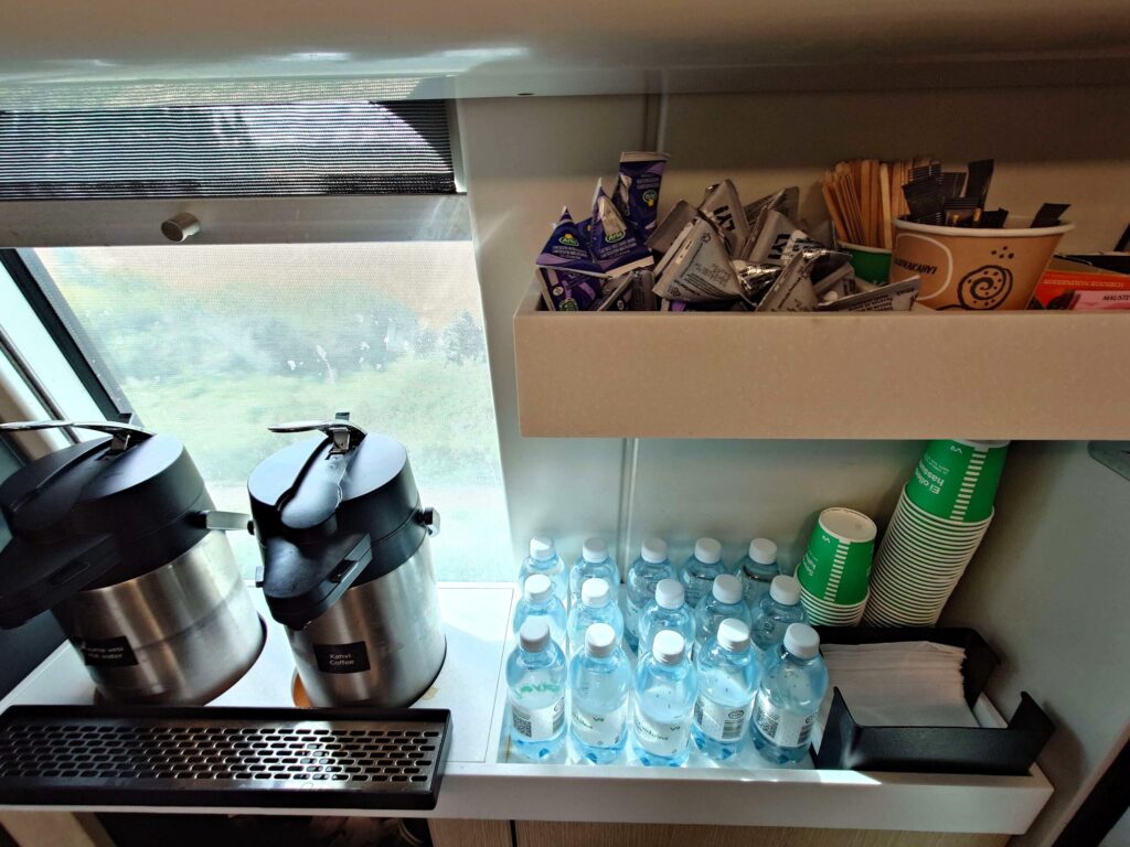 フィンランド鉄道 VR 1等車 ドリンクセルフサービス ドリンク種類