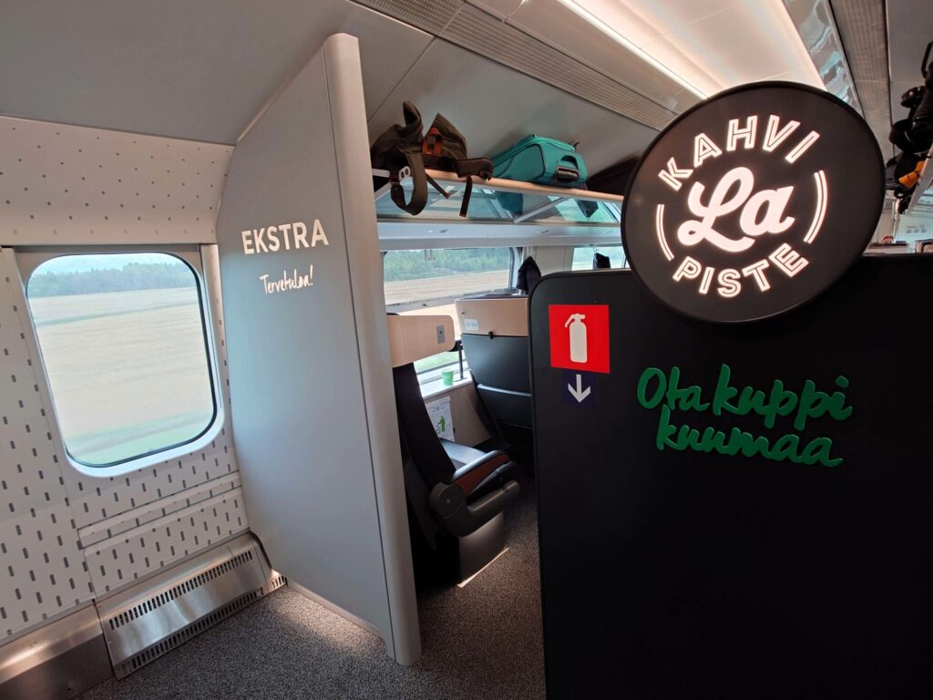 フィンランド鉄道 VR 1等車 入口