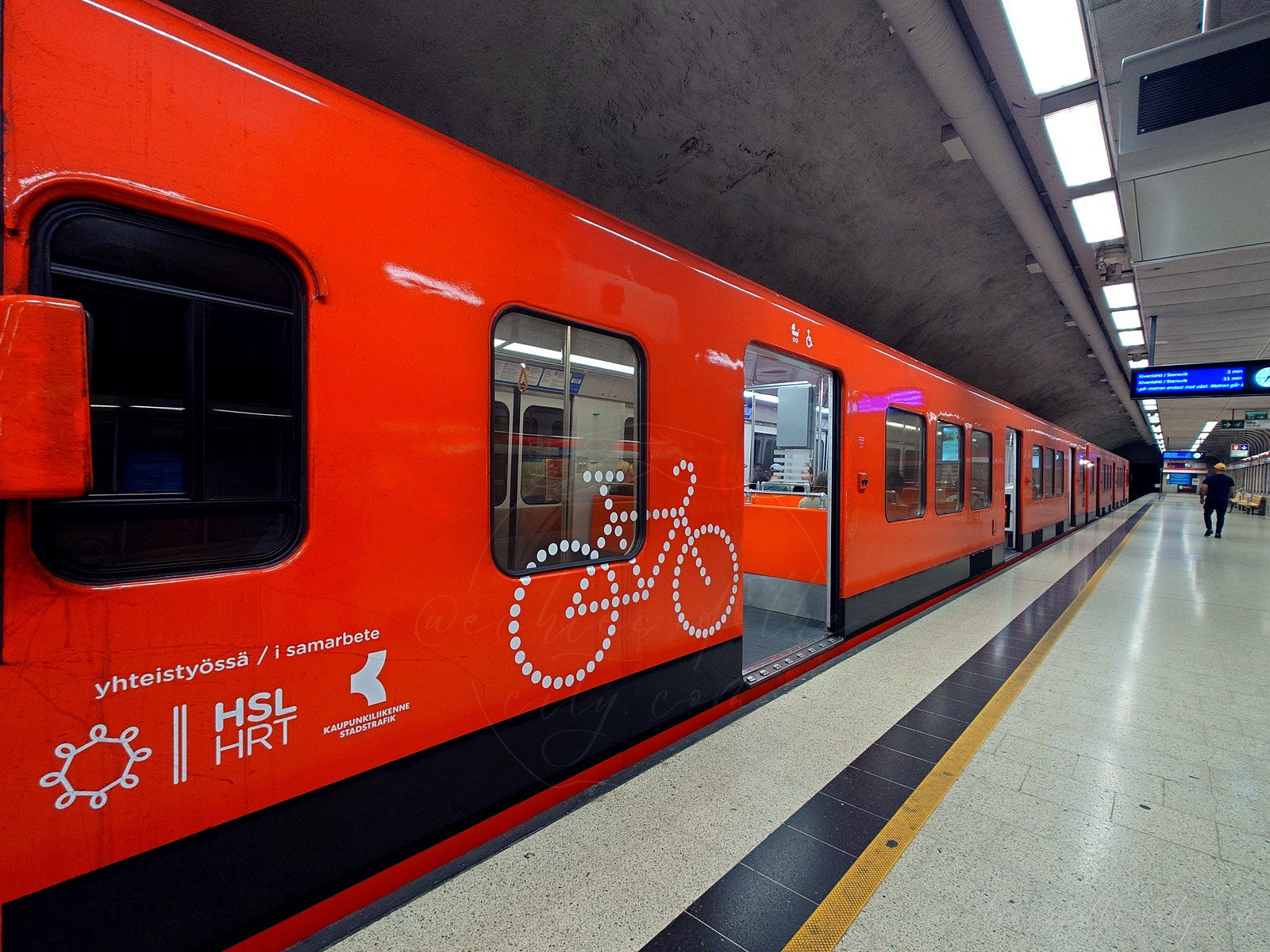 ヘルシンキの地下鉄で見かけた自転車を乗せられる専用車両