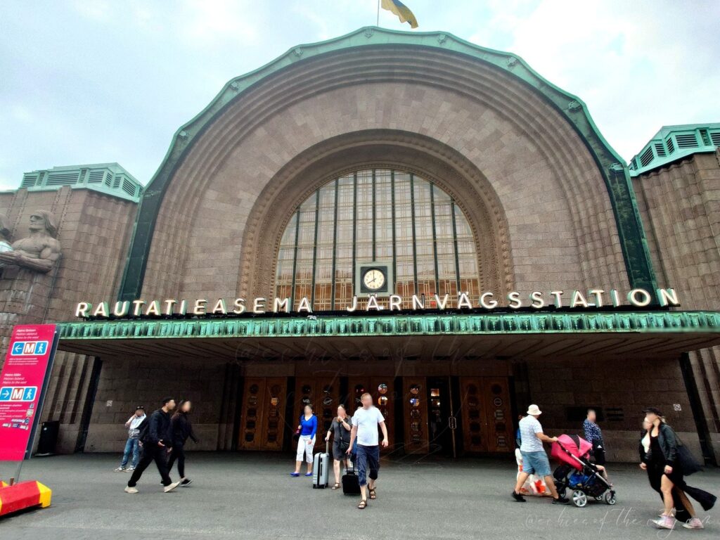 ヘルシンキ中央駅正面玄関